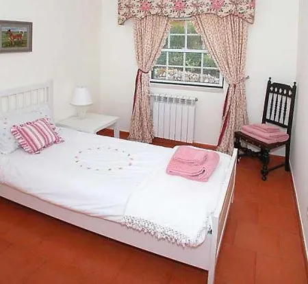 Villa Quinta Do Chaparro Sleeps 11